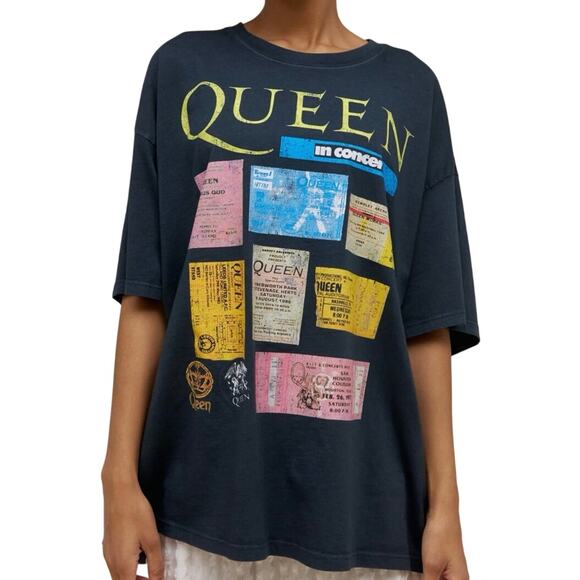 DAYDREAMER Queen Ticket Collage Tee One Size New without Tag MSRP $88 - Picture 3 of 15